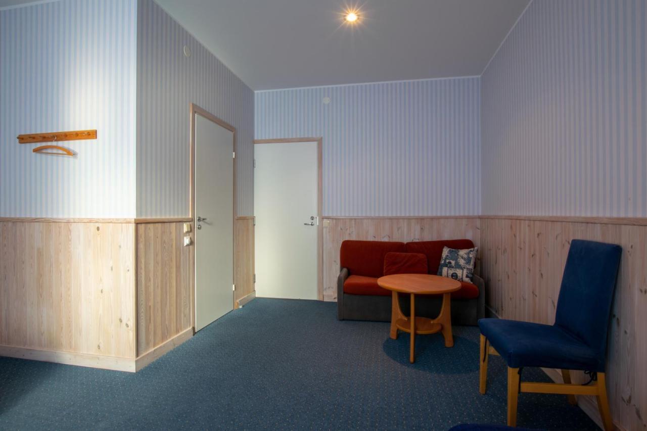 Kuus Solme - Sea View Ferienhaus Kuressaare